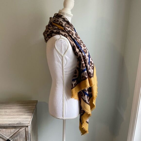 Animal Print Scarf - Picture 3 of 3